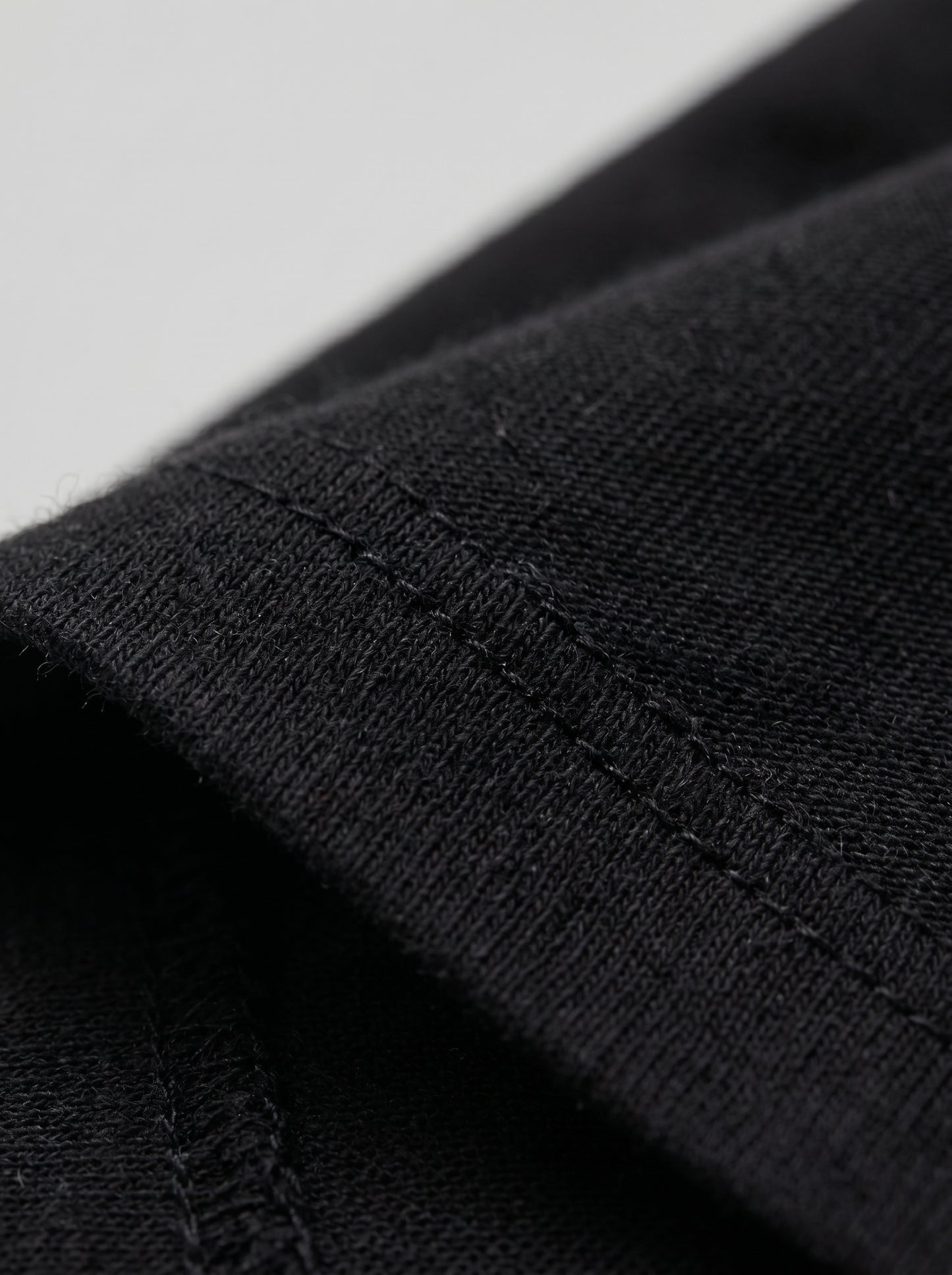 BEEKULT Logo Sleeveless Tee – Black