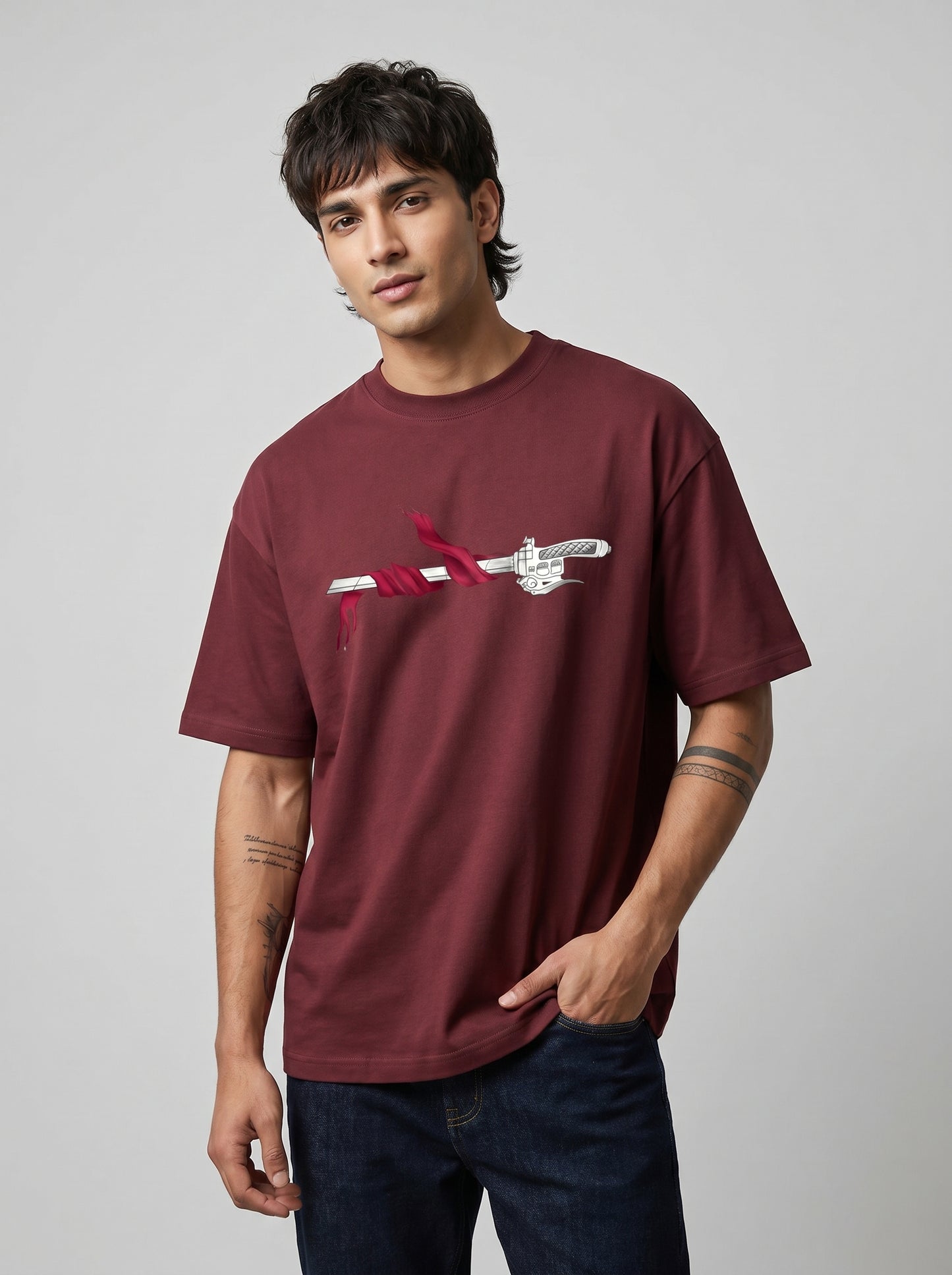 BEEKULT Blade Graphic Oversized T-Shirt – Maroon